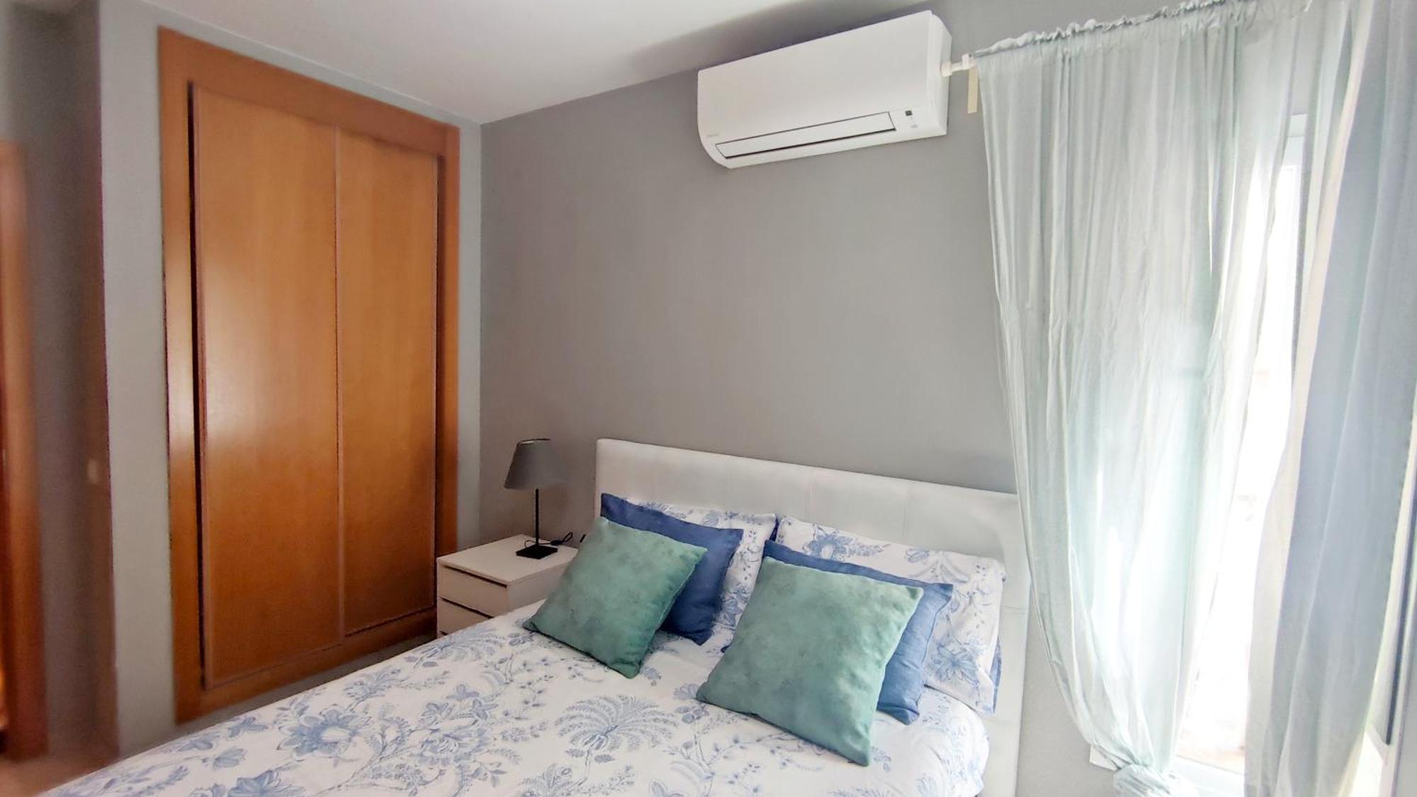 Apartamento Ventura - Cerca Del Centro De La Ciudad マラガ エクステリア 写真